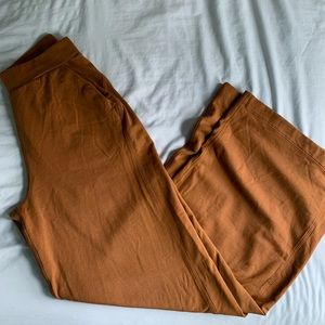 Lululemon LA wide leg pant